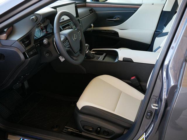 new 2025 Lexus ES 300h car, priced at $51,839