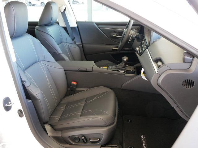 new 2025 Lexus ES 300h car, priced at $56,988
