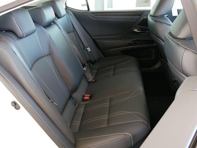 new 2025 Lexus ES 300h car, priced at $56,988