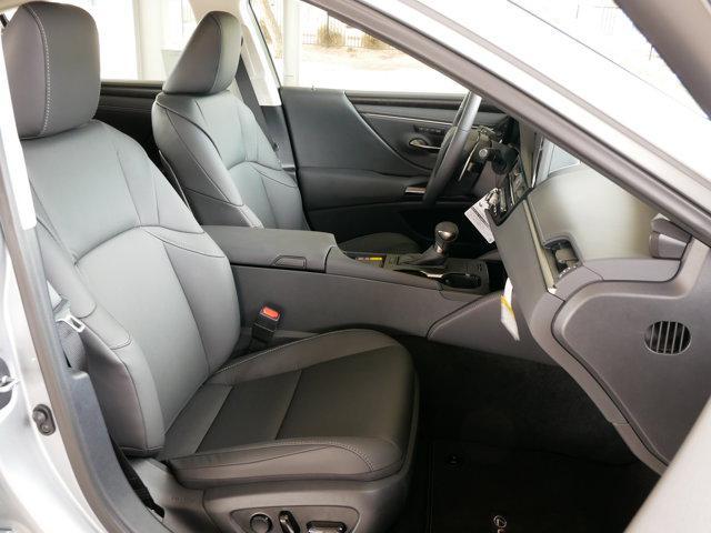 new 2025 Lexus ES 350 car, priced at $50,094