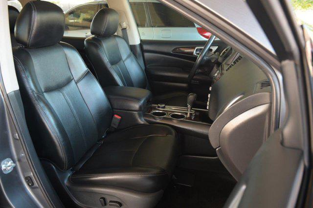 used 2015 Nissan Pathfinder car, priced at $13,900