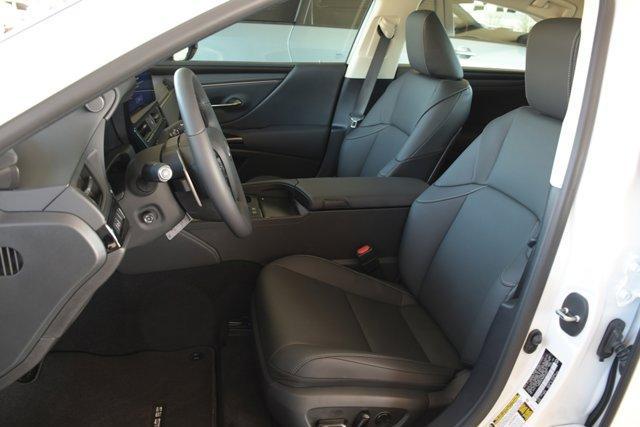 new 2024 Lexus ES 300h car, priced at $51,070