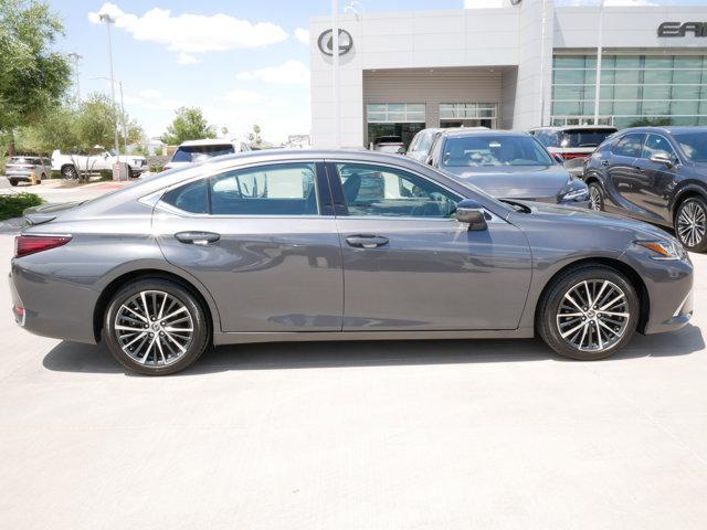 used 2025 Lexus ES 300h car, priced at $42,900