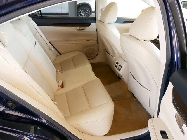 used 2015 Lexus ES 350 car, priced at $15,900