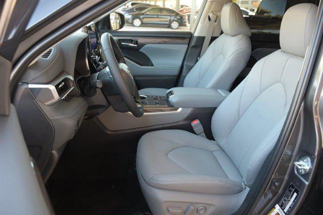 used 2024 Toyota Highlander Hybrid car, priced at $54,500