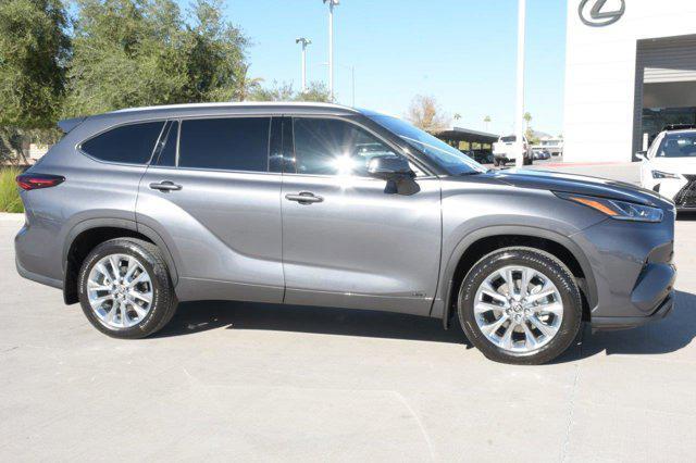 used 2024 Toyota Highlander Hybrid car, priced at $54,500