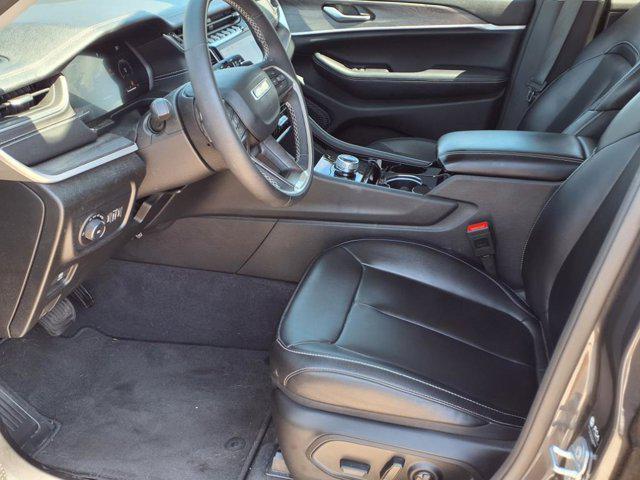 used 2023 Jeep Grand Cherokee car, priced at $26,900
