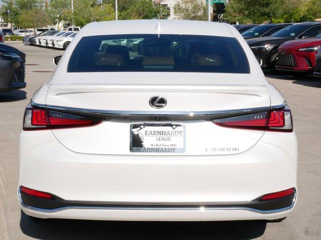 new 2025 Lexus ES 300h car, priced at $51,823