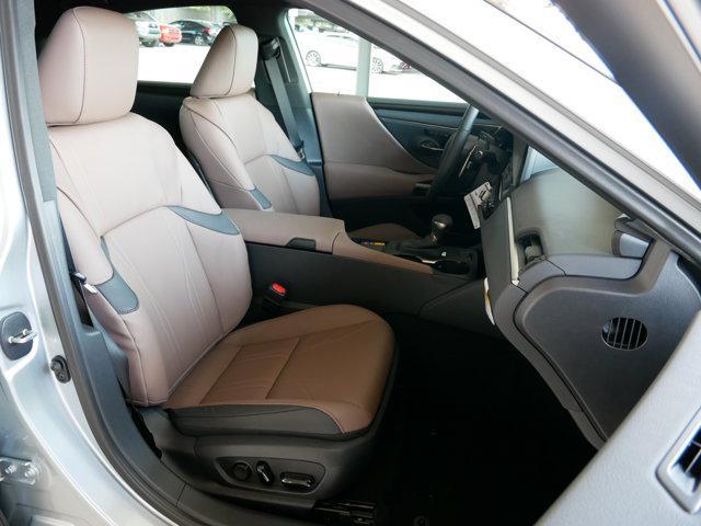 new 2025 Lexus ES 350 car, priced at $55,018