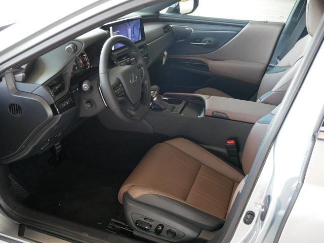 new 2025 Lexus ES 350 car, priced at $55,018