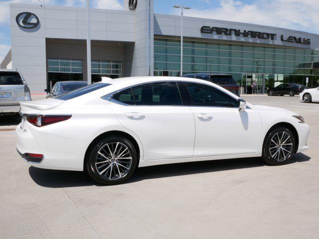 new 2025 Lexus ES 300h car, priced at $51,193