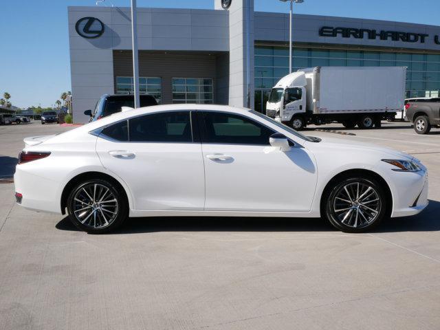 new 2025 Lexus ES 300h car, priced at $50,964
