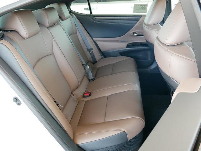 new 2025 Lexus ES 300h car, priced at $50,964