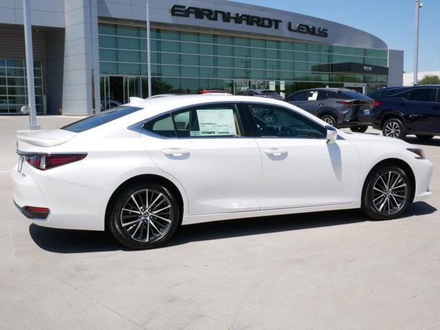 new 2025 Lexus ES 300h car, priced at $50,959