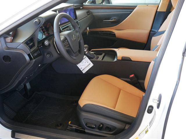 new 2025 Lexus ES 300h car, priced at $51,099