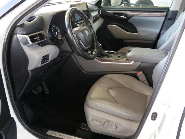 used 2020 Toyota Highlander car, priced at $26,900