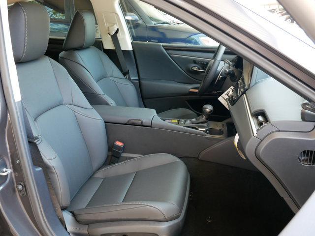 new 2025 Lexus ES 300h car, priced at $51,568