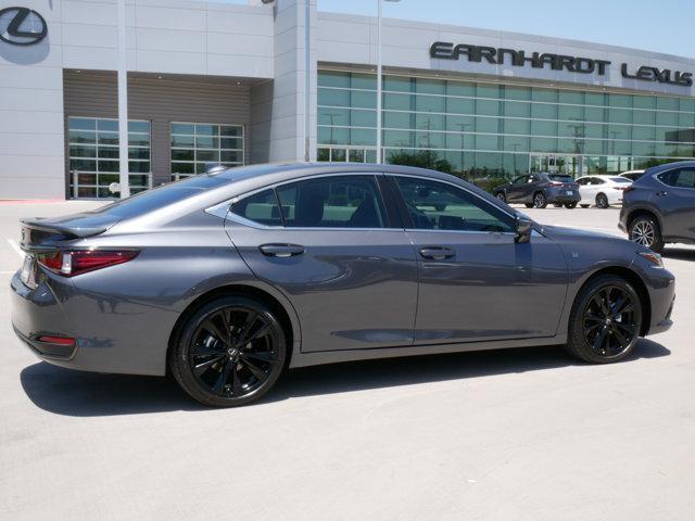 new 2025 Lexus ES 300h car, priced at $51,568