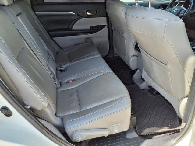 used 2019 Toyota Highlander car, priced at $26,900