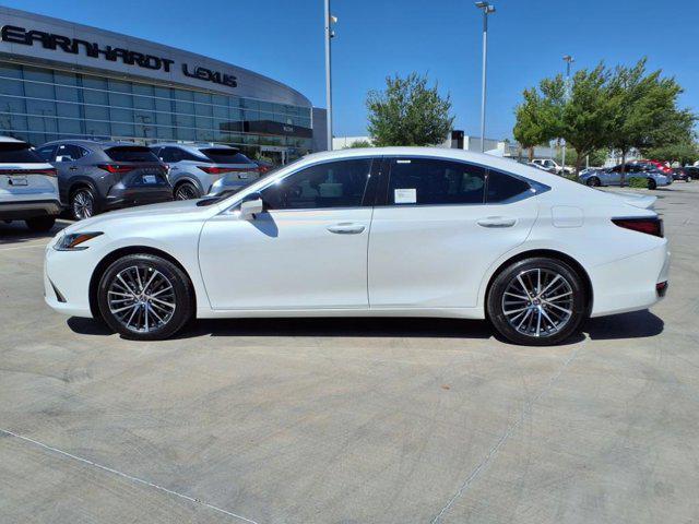 new 2025 Lexus ES 300h car, priced at $51,193