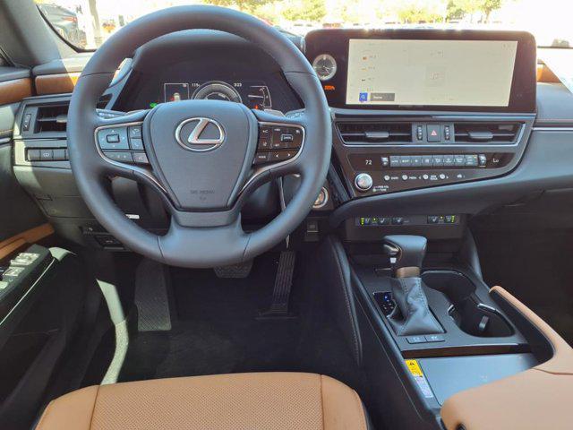 new 2025 Lexus ES 300h car, priced at $51,193