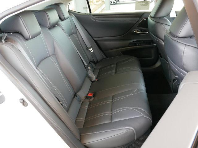 new 2025 Lexus ES 300h car, priced at $57,298