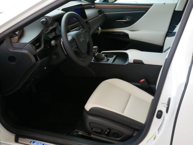new 2025 Lexus ES 300h car, priced at $50,048