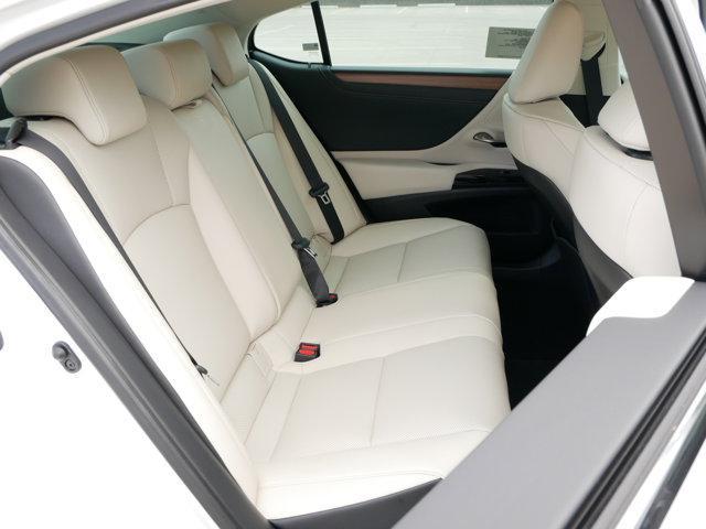 new 2025 Lexus ES 300h car, priced at $49,678