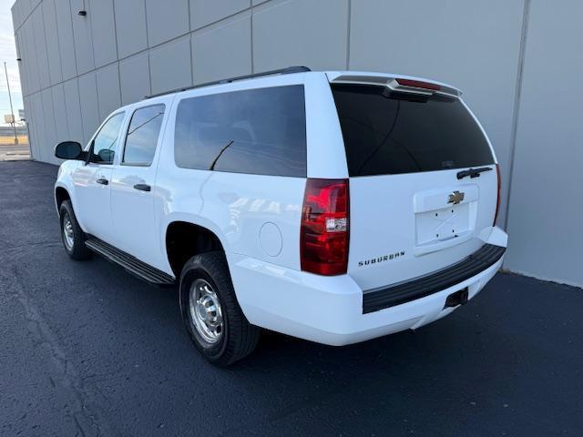 used 2009 Chevrolet Suburban car, priced at $13,995