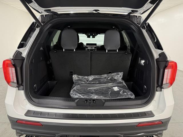 new 2025 Ford Explorer car, priced at $57,310