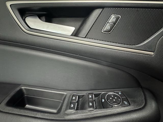 used 2022 Ford Edge car, priced at $27,896