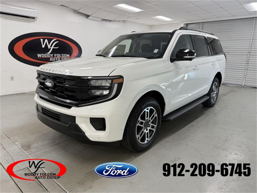 new 2025 Ford Expedition car, priced at $73,995