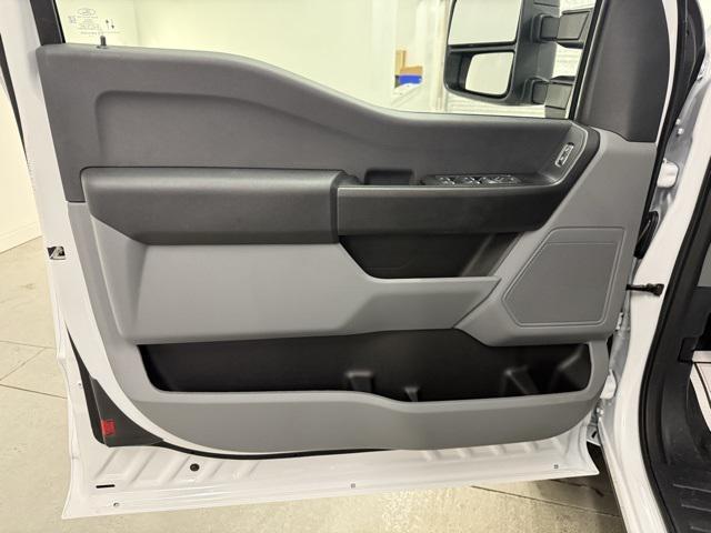 new 2025 Ford F-250 car, priced at $51,380