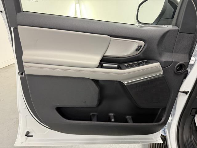 new 2025 Ford Expedition car, priced at $70,000