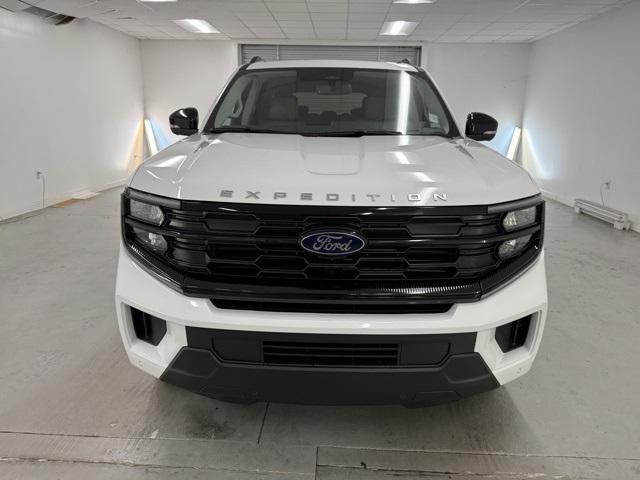 new 2025 Ford Expedition car, priced at $70,000