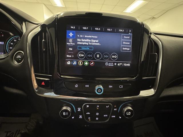 used 2022 Chevrolet Traverse car, priced at $27,496