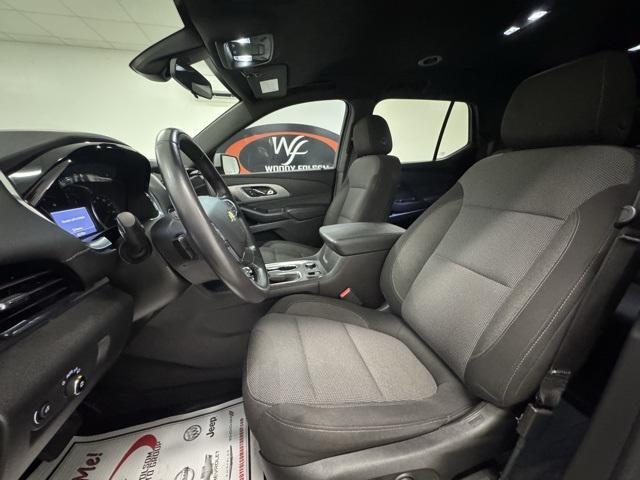 used 2022 Chevrolet Traverse car, priced at $27,496