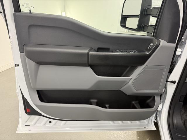 new 2025 Ford F-250 car, priced at $47,760