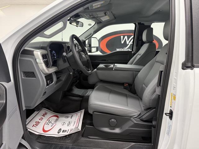 new 2025 Ford F-250 car, priced at $47,760