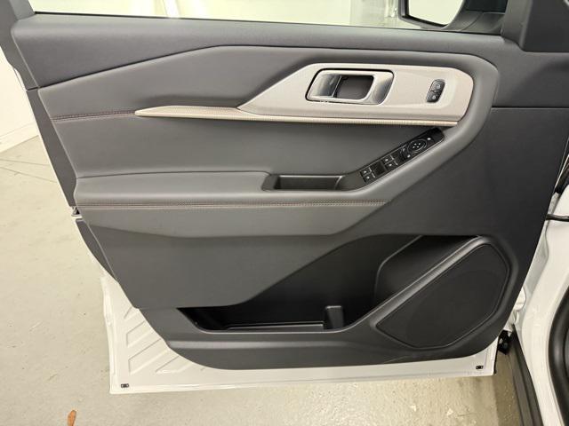new 2025 Ford Explorer car, priced at $45,575