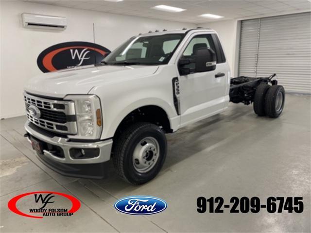 new 2025 Ford F-350 car, priced at $58,655