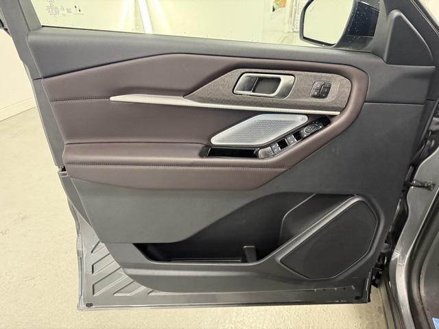 new 2025 Ford Explorer car, priced at $51,051