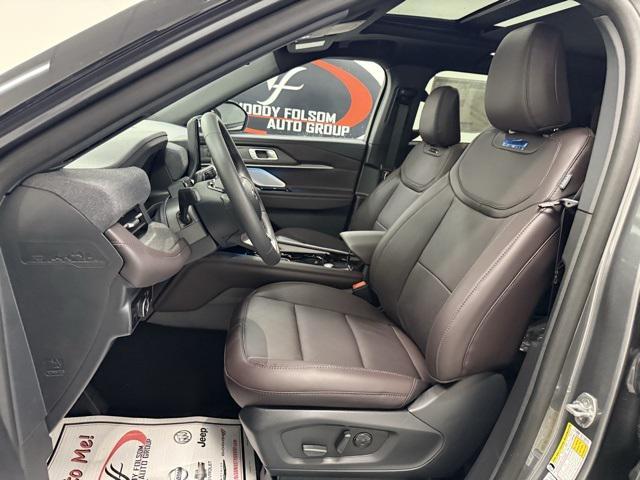 new 2025 Ford Explorer car, priced at $51,051