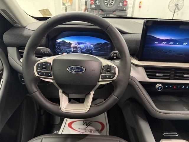 new 2025 Ford Explorer car, priced at $45,275
