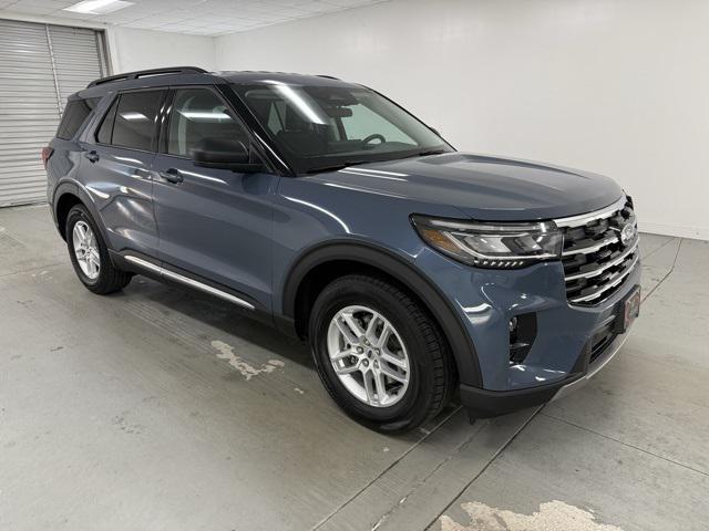 new 2025 Ford Explorer car, priced at $45,275