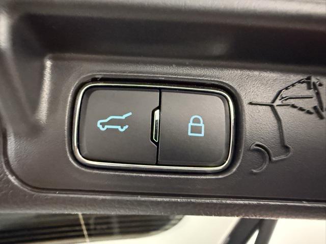 new 2025 Ford Explorer car, priced at $45,275