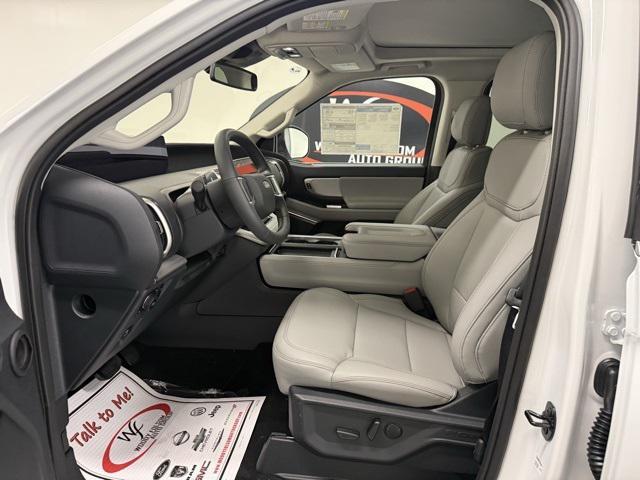 new 2025 Ford Expedition Max car, priced at $76,040