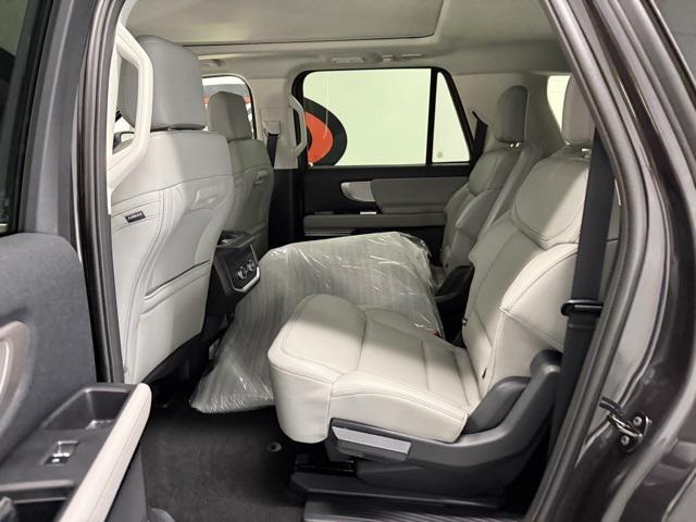 new 2025 Ford Expedition Max car, priced at $73,625