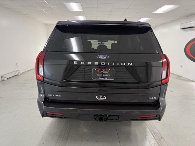 new 2025 Ford Expedition Max car, priced at $73,625