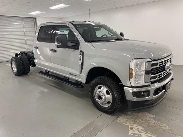 new 2025 Ford F-350 car, priced at $77,965